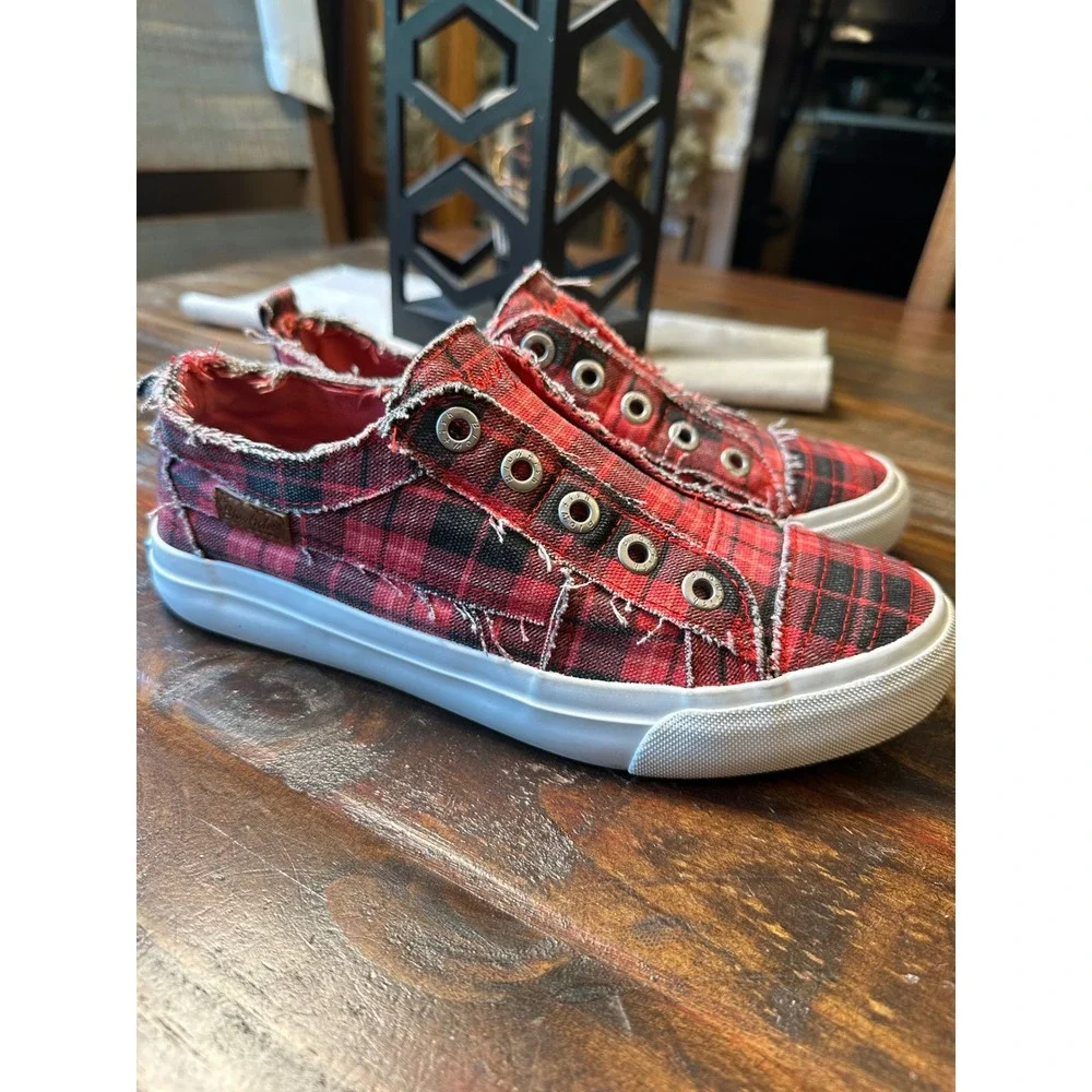 Blowfish Malibu Red Black Plaid Distressed Slip On Sneakers Womens Low Top Shoes